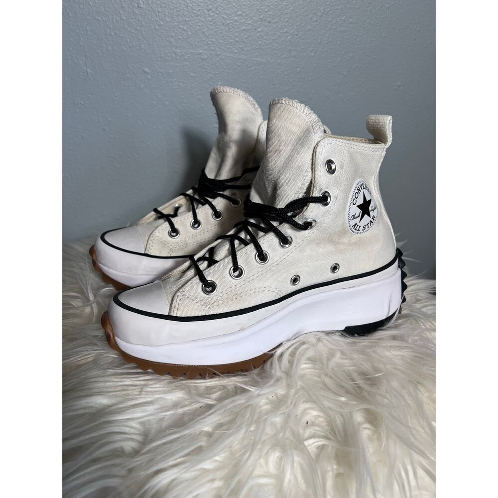 Chuck Taylor 
Converse Run Star Hike Women’s 6.5 Men’s 5 High Top Platform Black